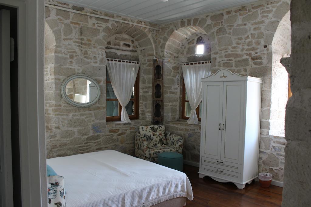 Eski Tas Hotel Кешме Экстерьер фото