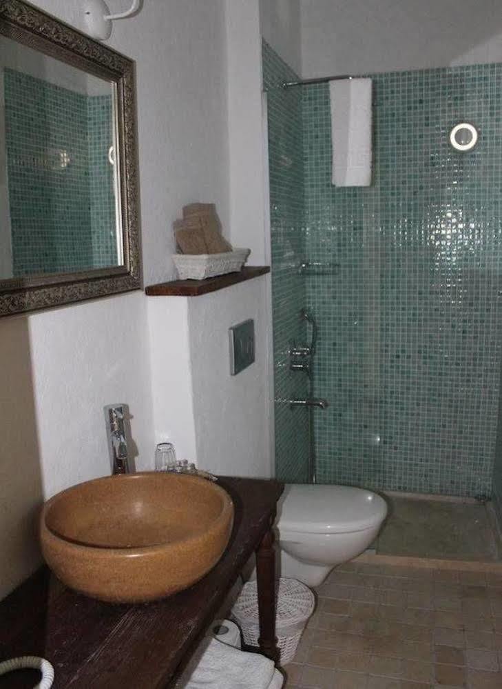 Eski Tas Hotel Кешме Экстерьер фото
